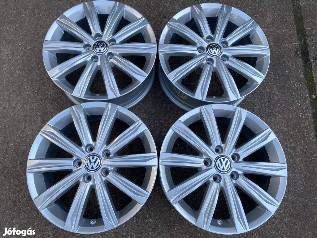 4db gyári 17" VW Touran [Stockholm] alufelni. (*3543*)